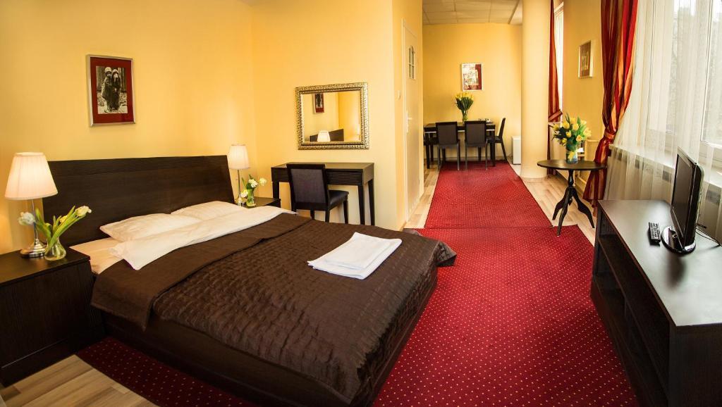 Scsk Zurawia Bed & Breakfast Varşovia Exterior foto