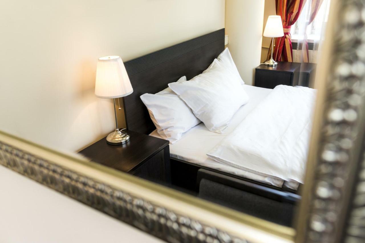 Scsk Zurawia Bed & Breakfast Varşovia Exterior foto